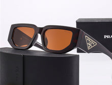 Load image into Gallery viewer, Designer Sunglasses 1861
