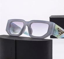 Load image into Gallery viewer, Designer Sunglasses 1861

