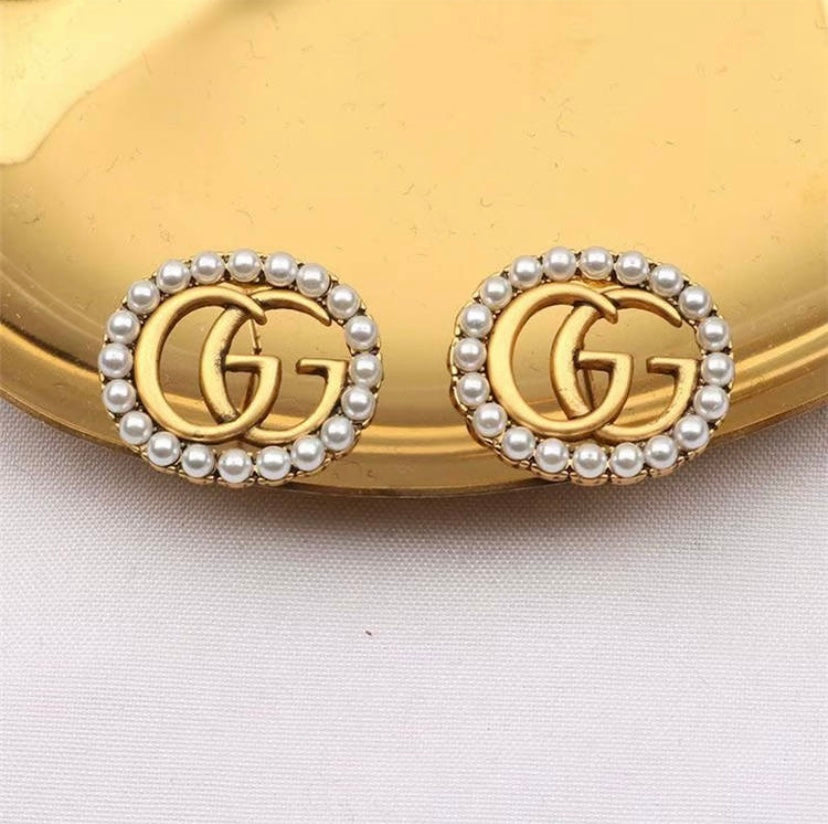 Glamour Girl Oval Gold & Pearl Earrings