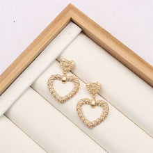 Load image into Gallery viewer, CC Girlie Pearlie Heart Earrings
