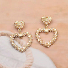 Load image into Gallery viewer, CC Girlie Pearlie Heart Earrings
